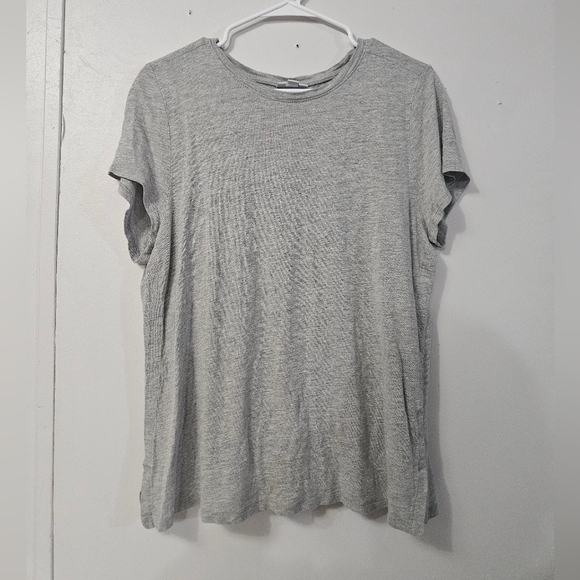 J. Jill Tops - J.jill Classic Gray Short Sleeve Tee!